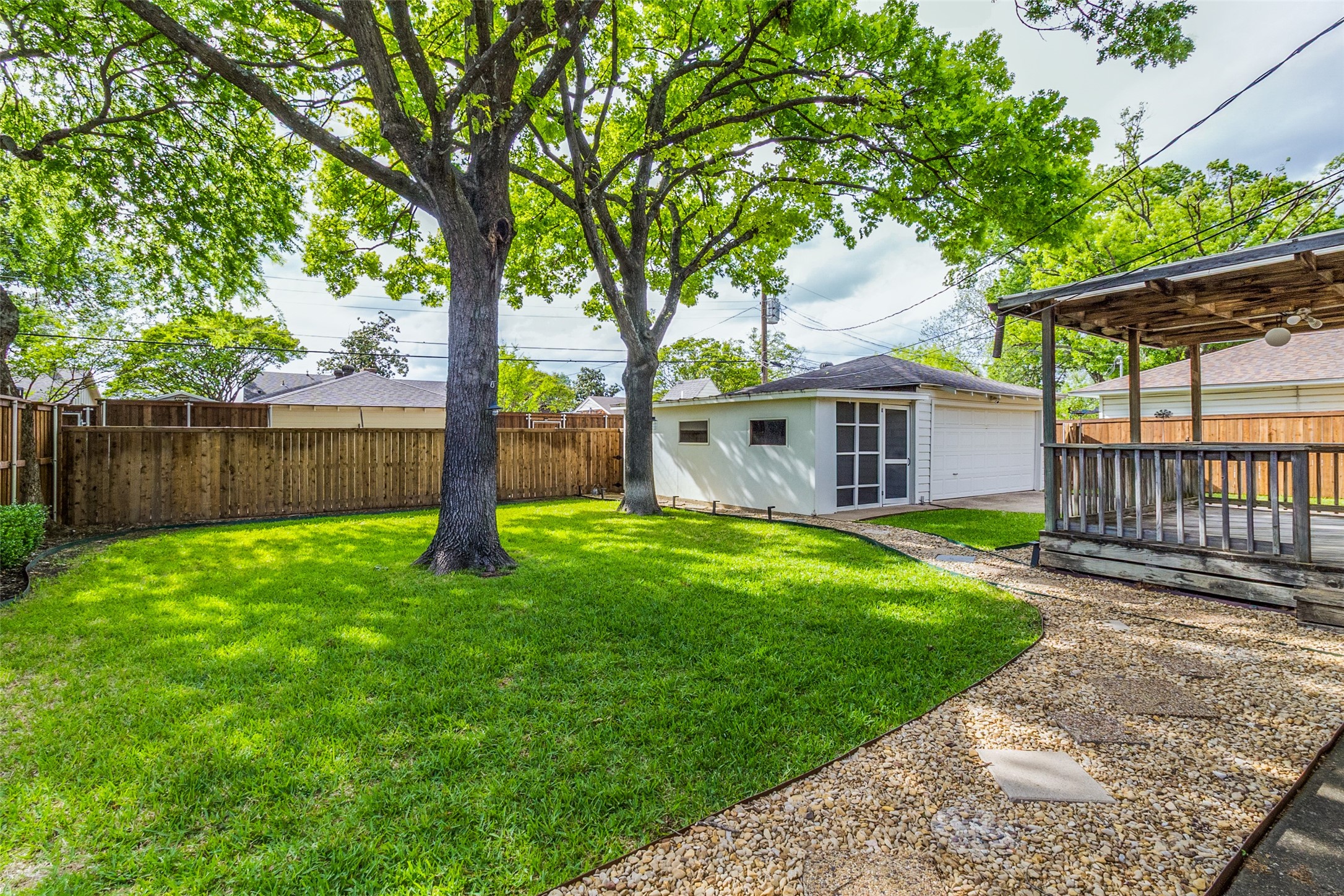 9935 Chippendale Drive Dallas TX 75238