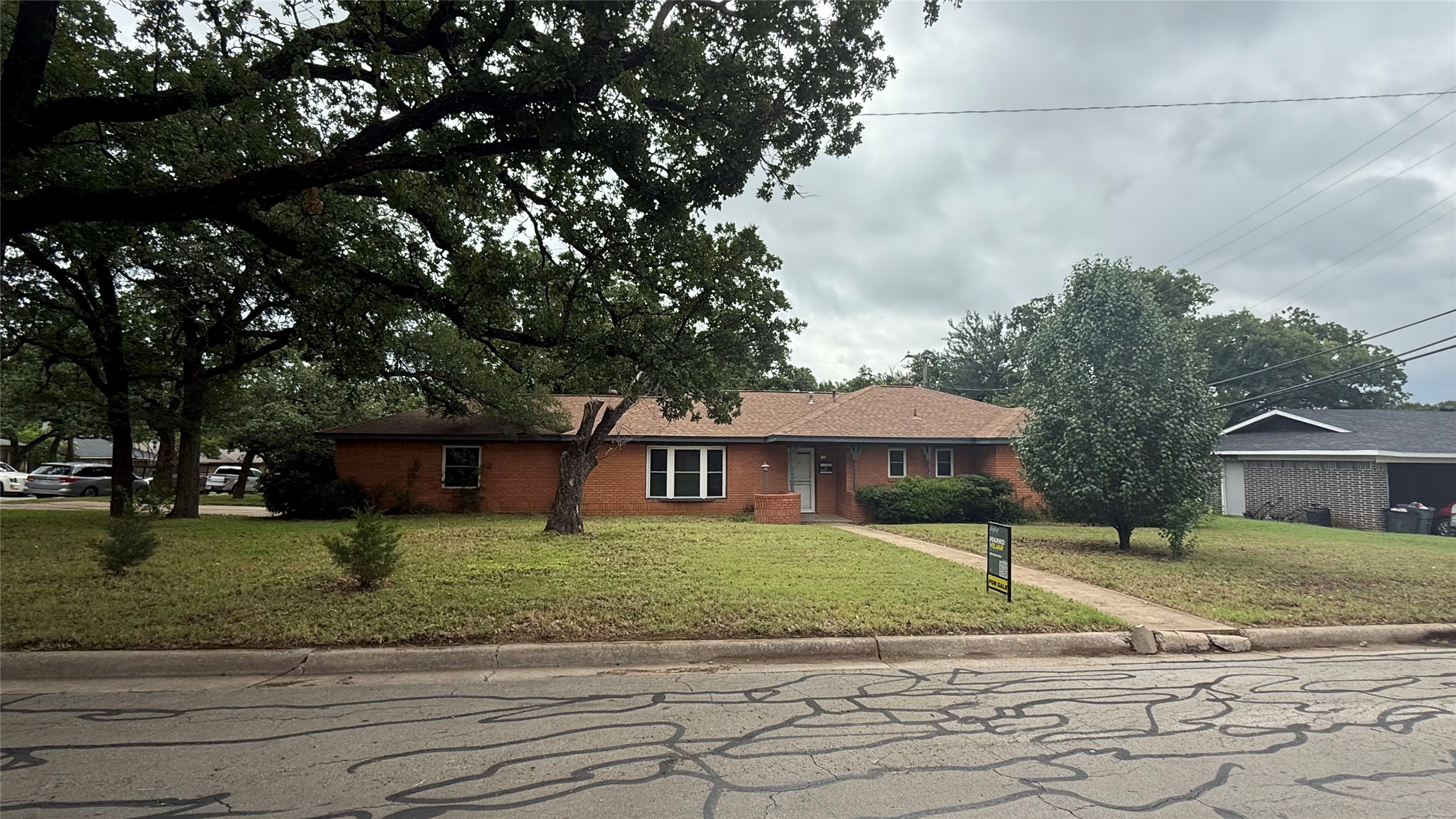 407 Dunaway Drive Euless TX 76040