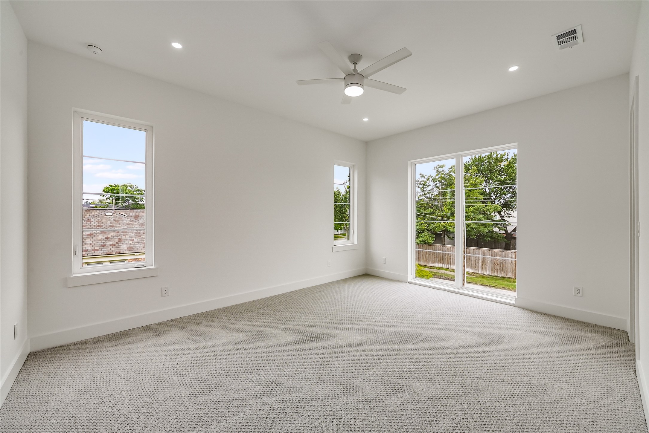 2410 N Prairie Avenue Dallas TX 75204