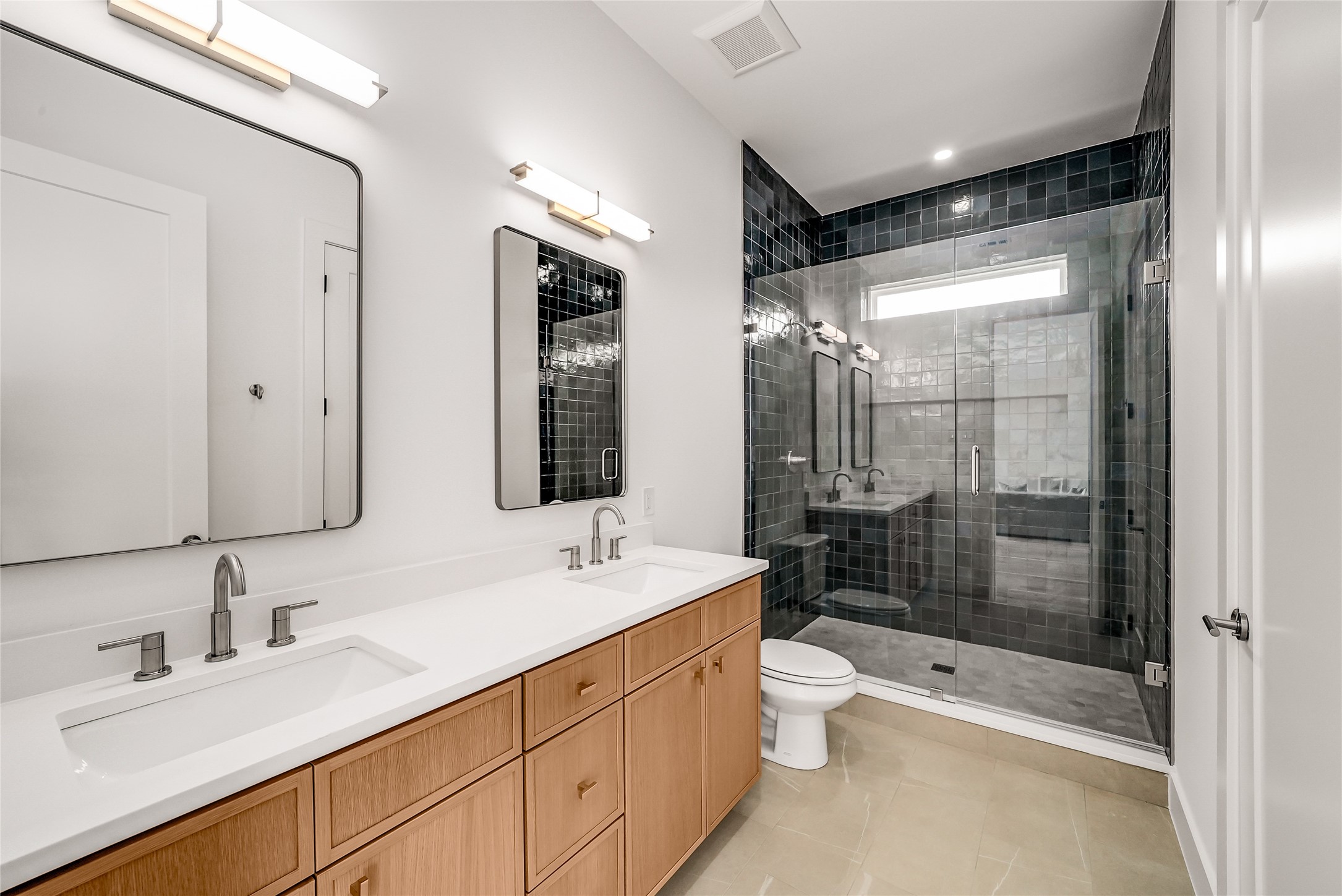 2410 N Prairie Avenue Dallas TX 75204