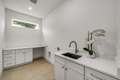 2410 N Prairie Avenue Dallas TX 75204
