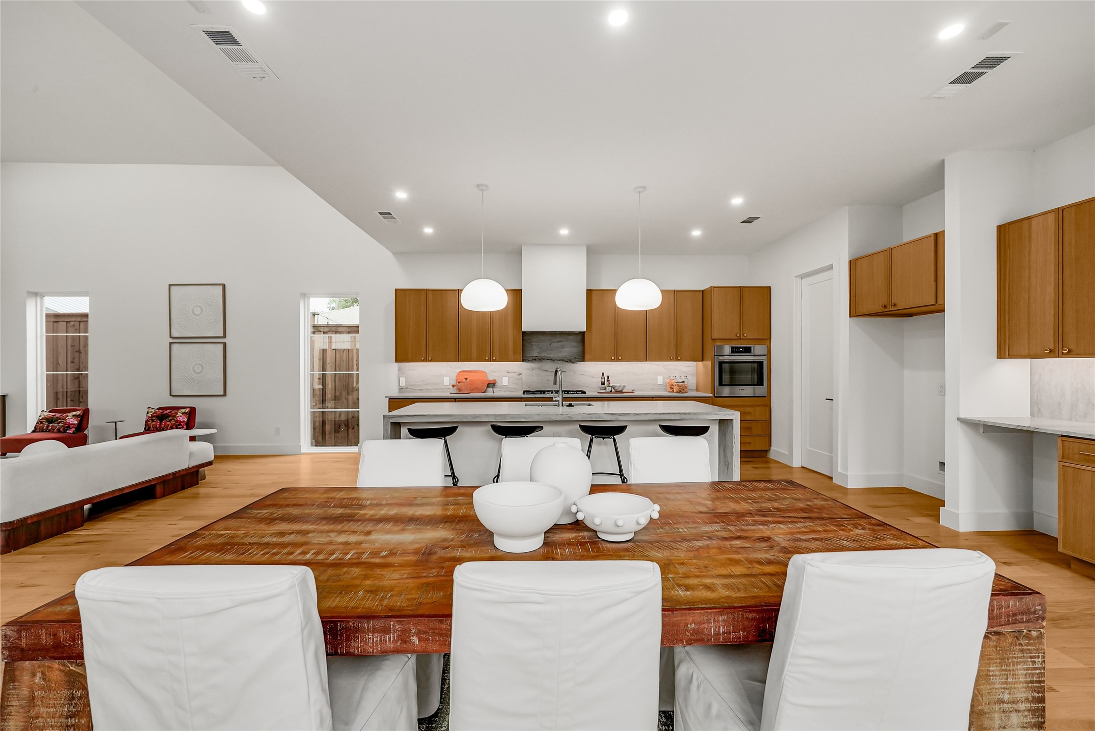 2410 N Prairie Avenue Dallas TX 75204