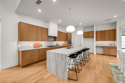 2410 N Prairie Avenue Dallas TX 75204