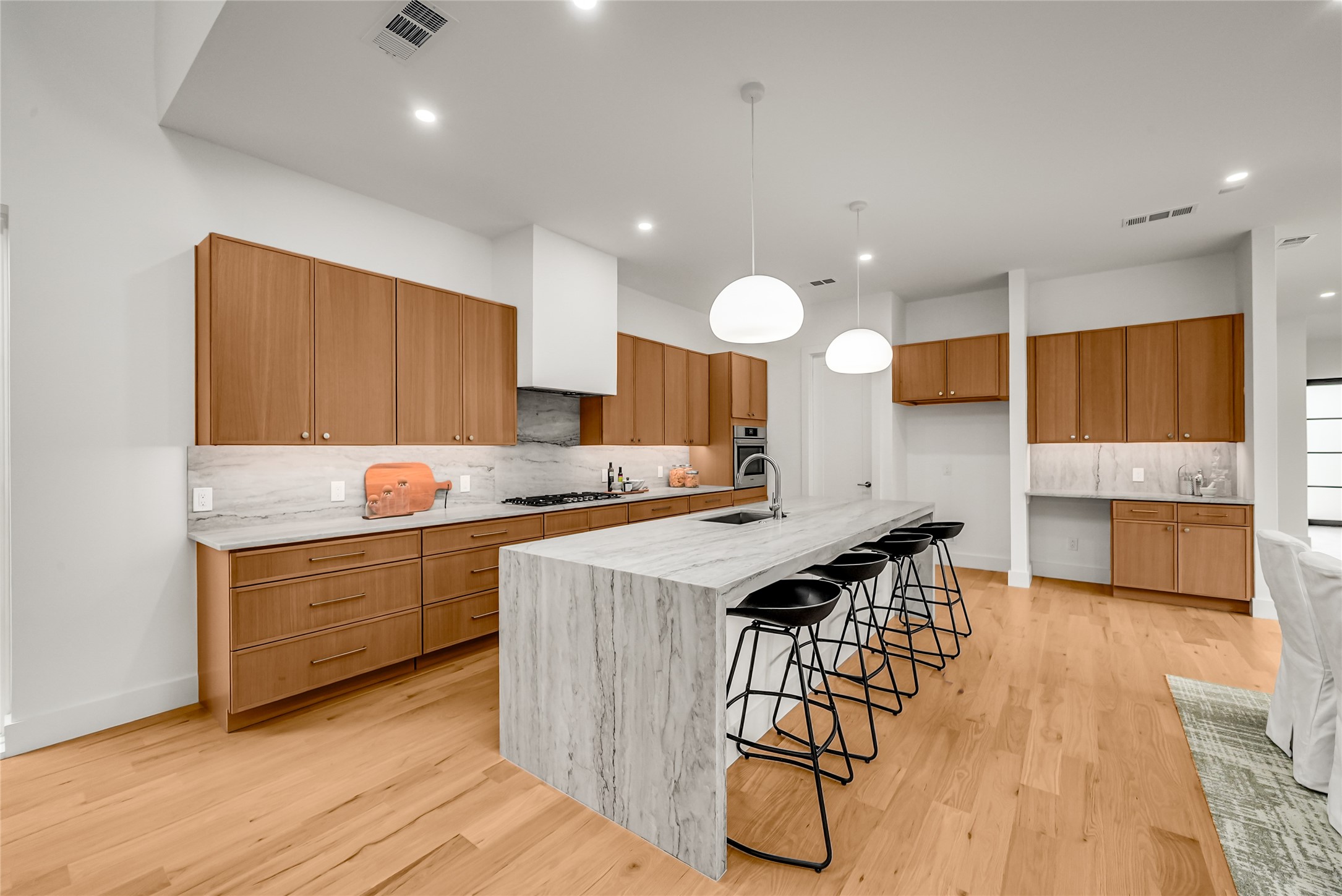 2410 N Prairie Avenue Dallas TX 75204
