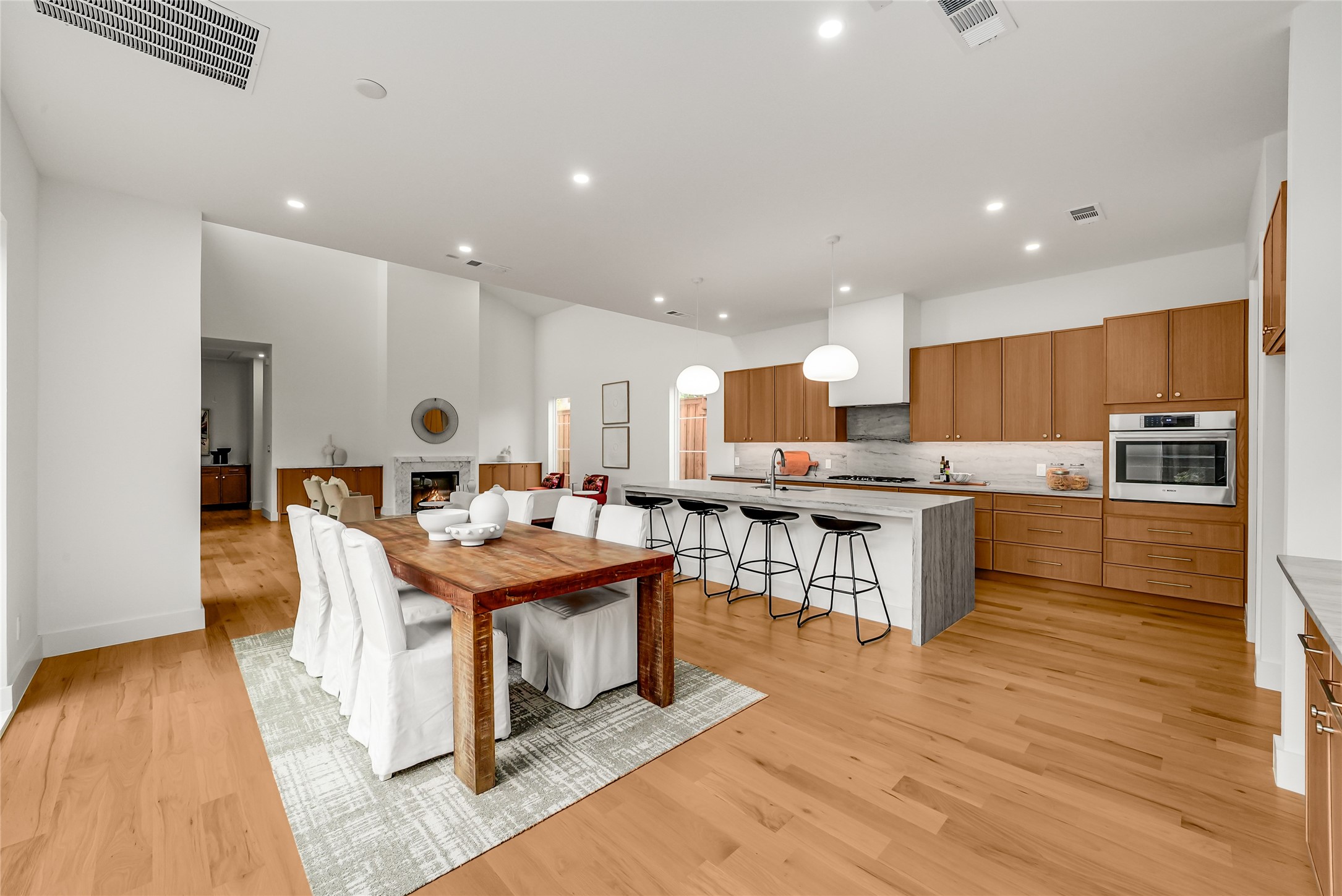2410 N Prairie Avenue Dallas TX 75204