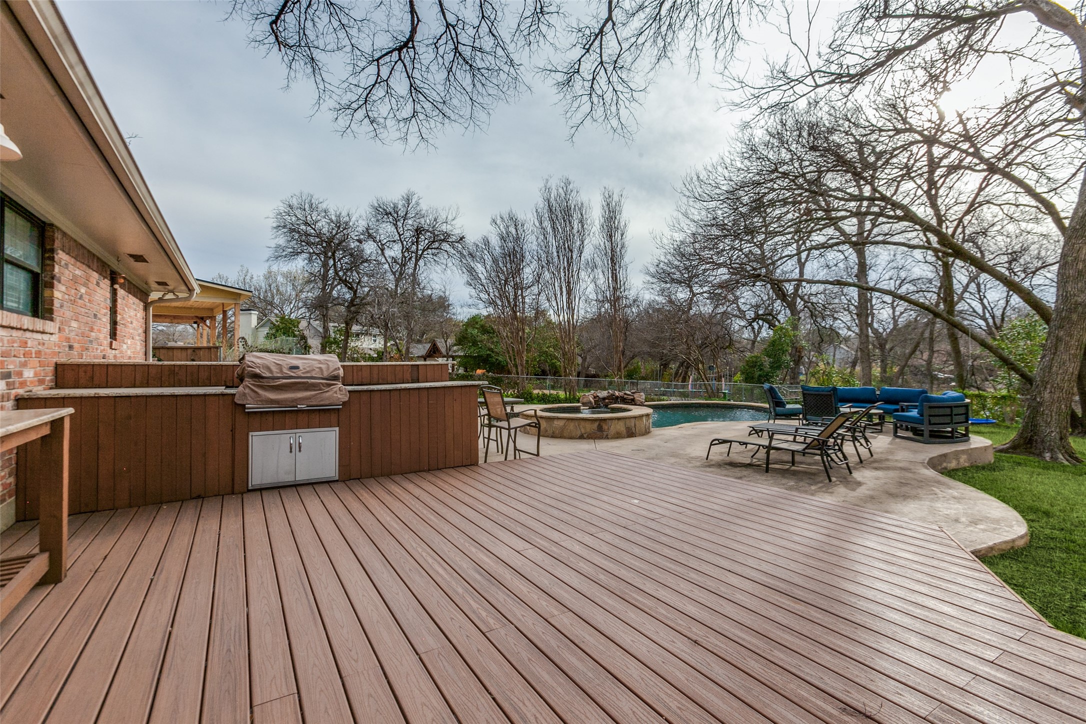 712 Laguna Drive Richardson TX 75080