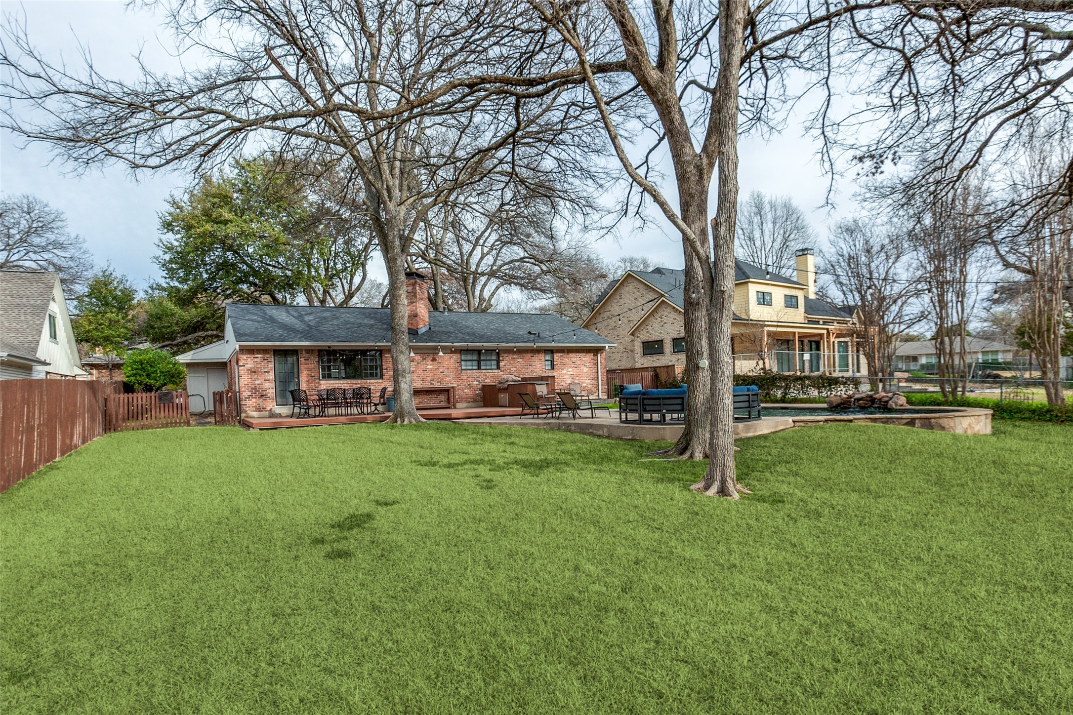 712 Laguna Drive Richardson TX 75080