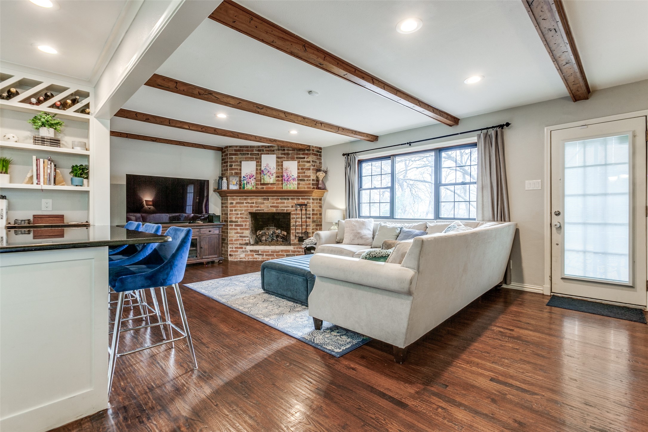 712 Laguna Drive Richardson TX 75080