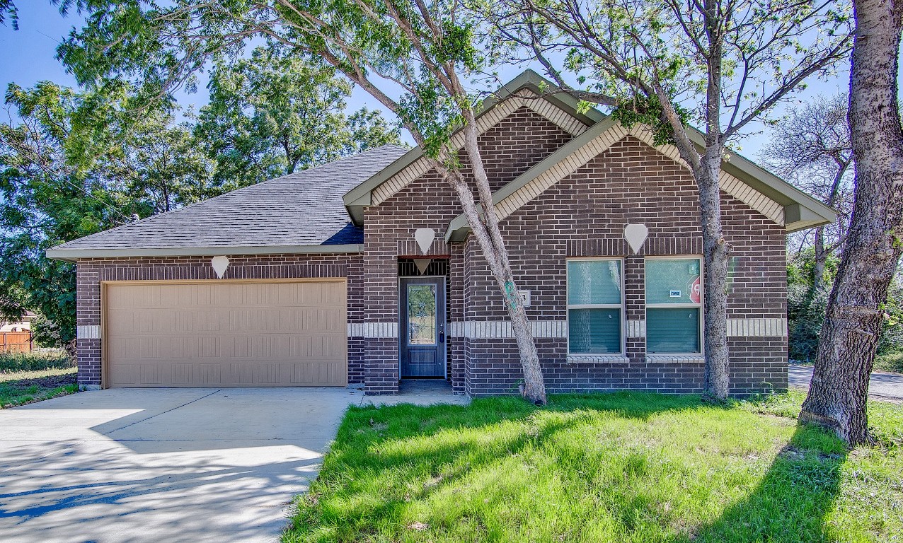 1733 Vera Avenue Fort Worth TX 76105