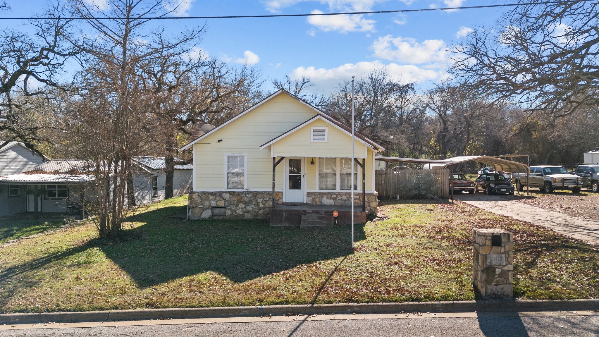1007 W Water Street Weatherford TX 76086