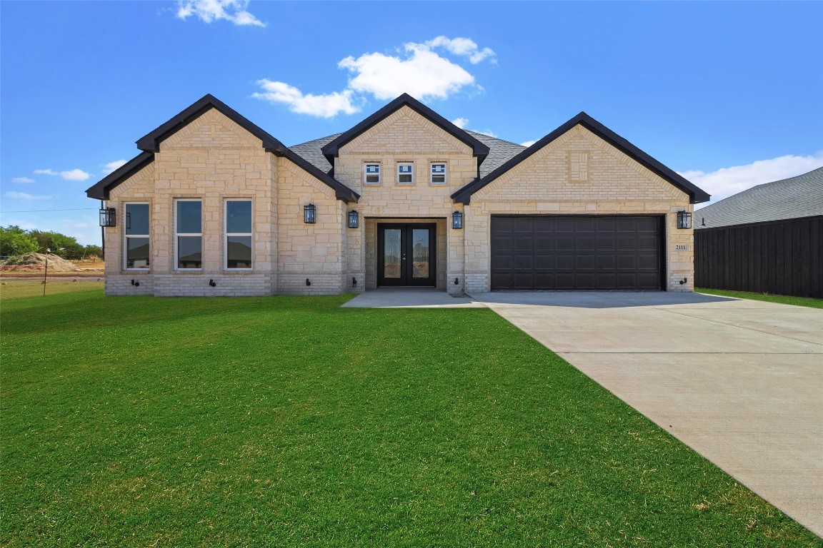 2111 Cole Street Mabank TX 75147