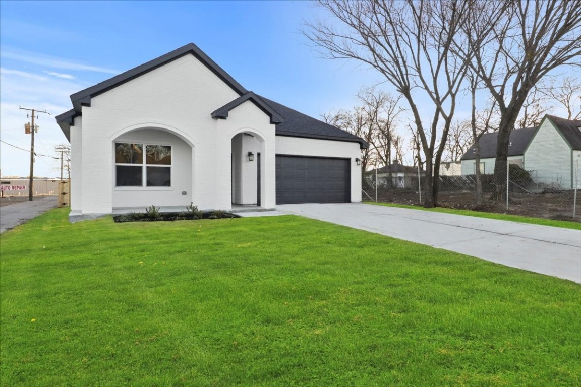 3108 Strong Avenue Fort Worth TX 76105