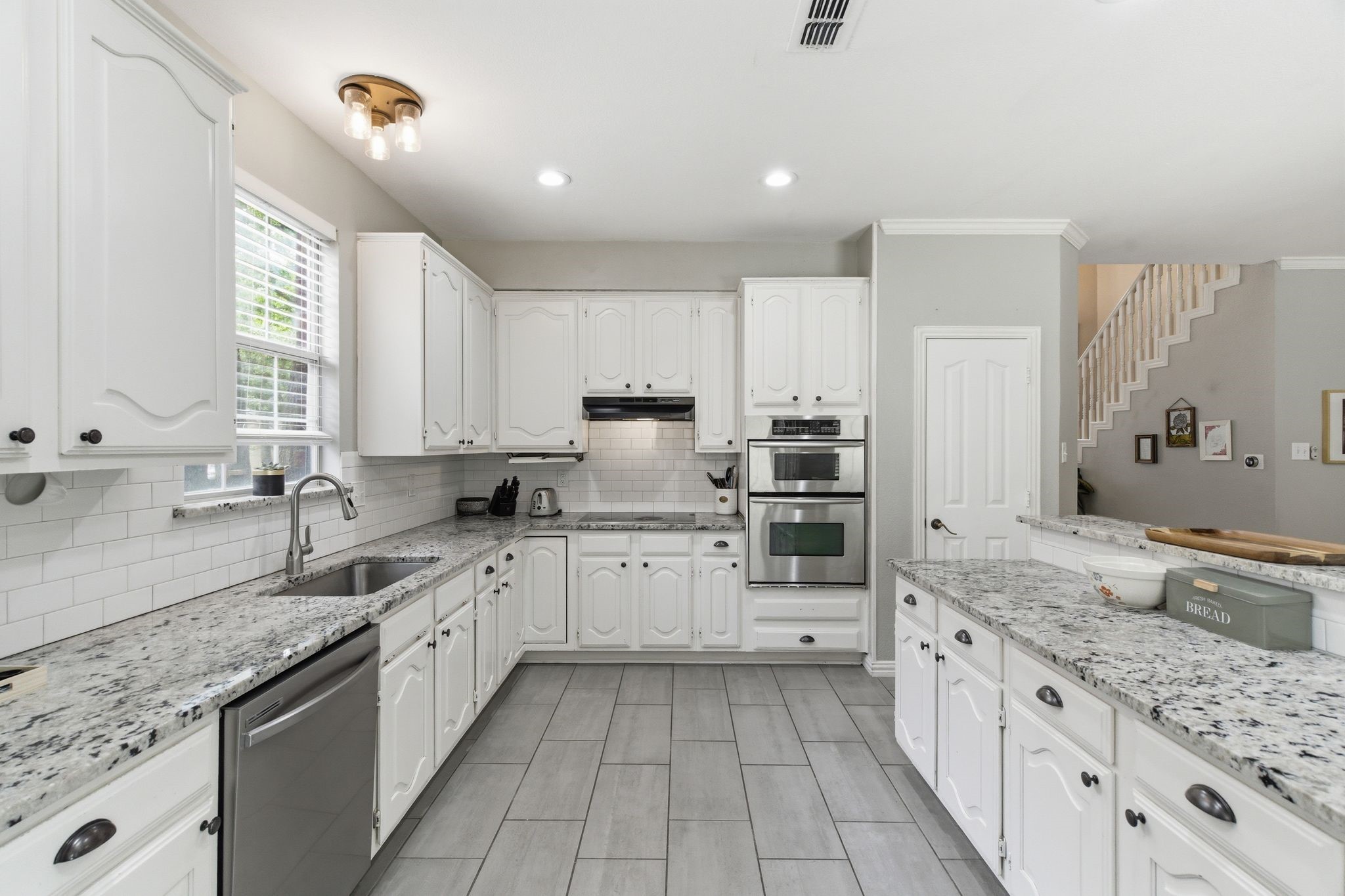3528 Creekside Court Bedford TX 76021