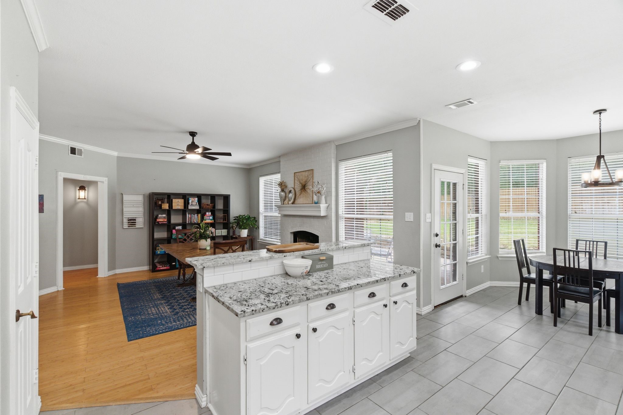 3528 Creekside Court Bedford TX 76021