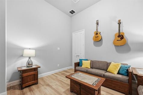 812 Heron Creek Pass Mckinney TX 75071