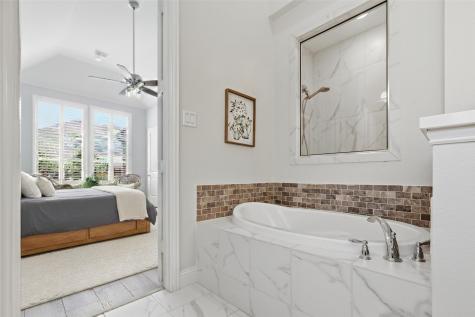 812 Heron Creek Pass Mckinney TX 75071