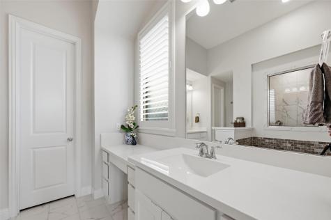 812 Heron Creek Pass Mckinney TX 75071