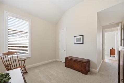 812 Heron Creek Pass Mckinney TX 75071