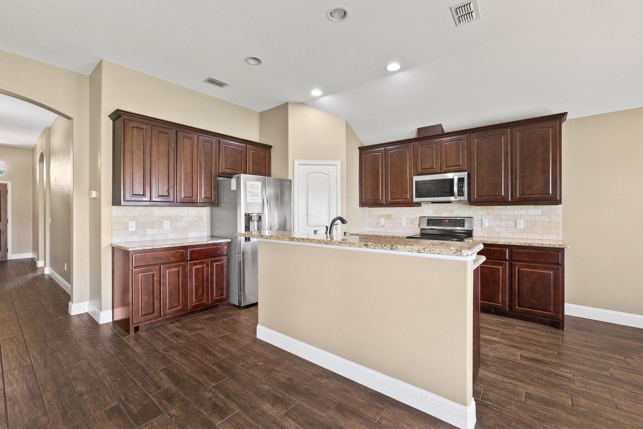 1208 Mary Ann Court Tioga TX 76271