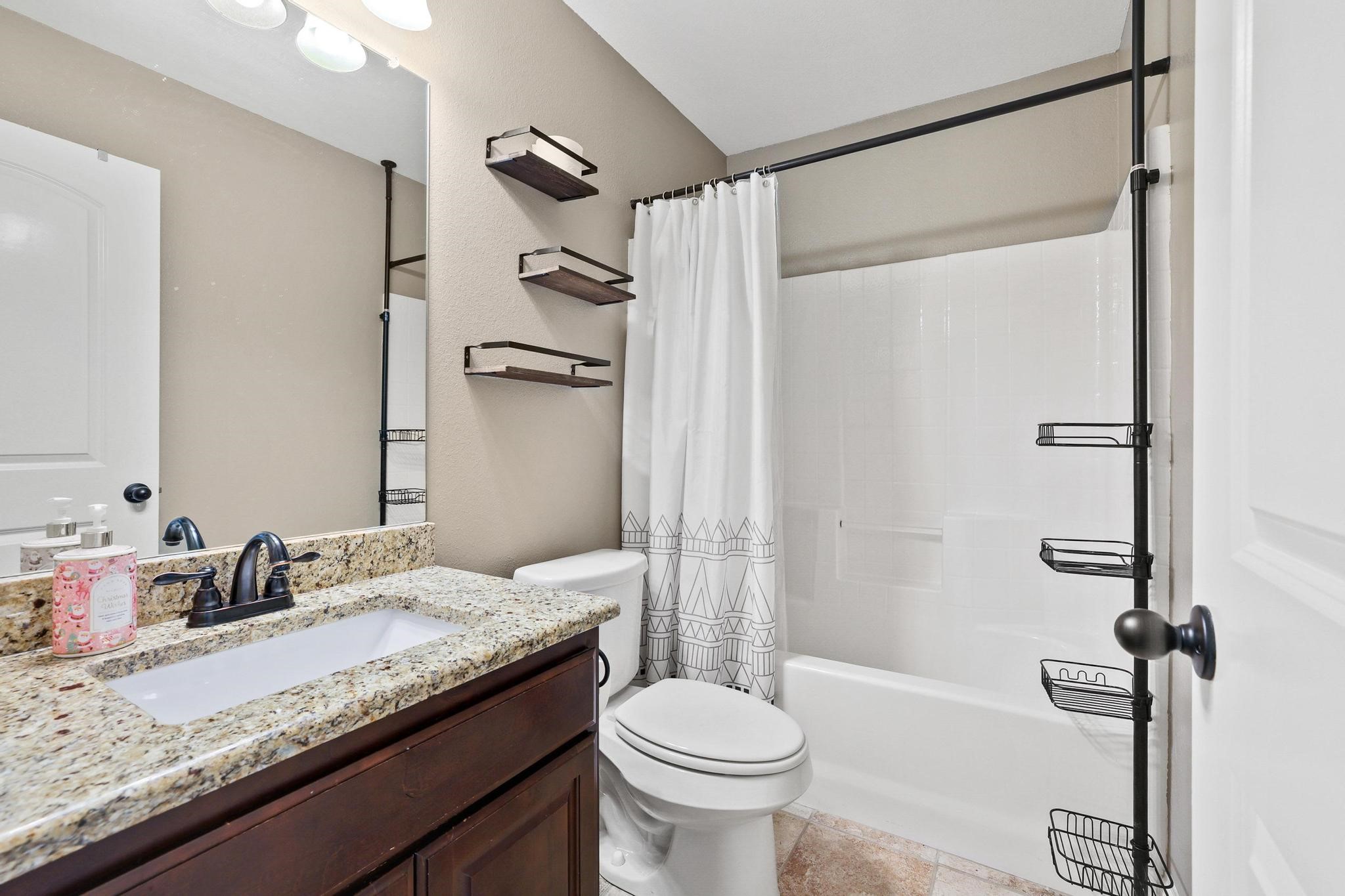 1208 Mary Ann Court Tioga TX 76271