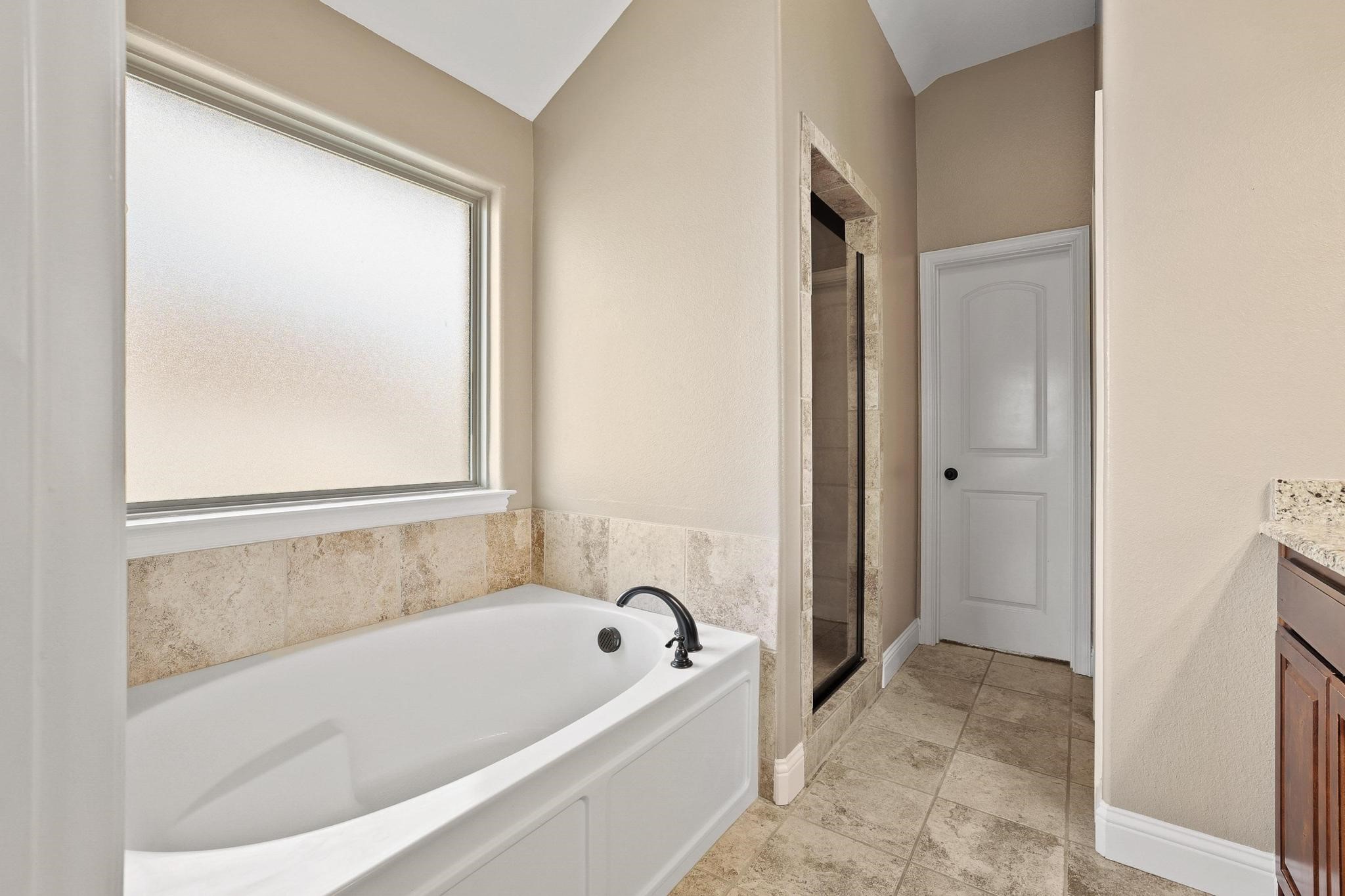 1208 Mary Ann Court Tioga TX 76271