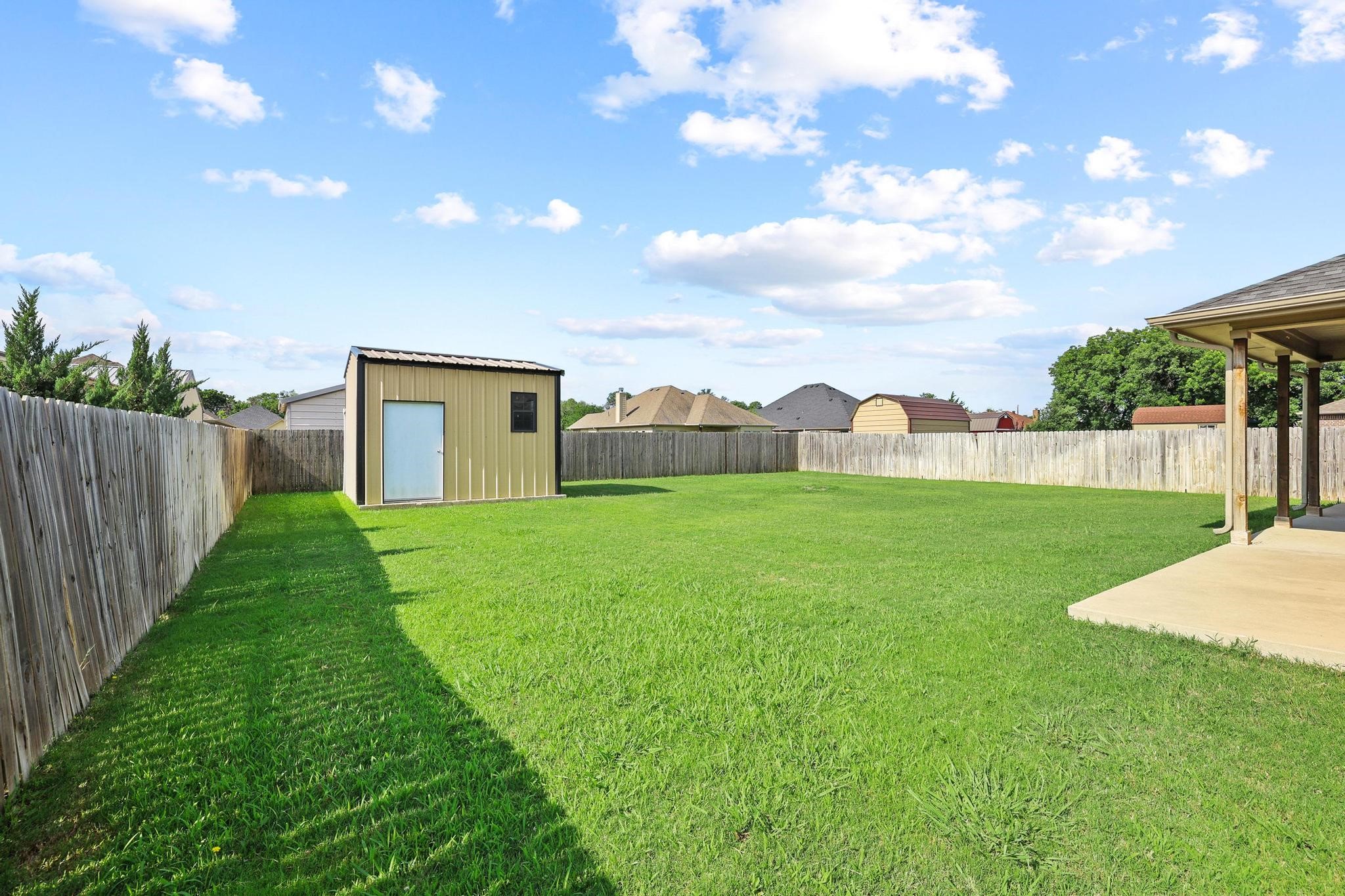1208 Mary Ann Court Tioga TX 76271
