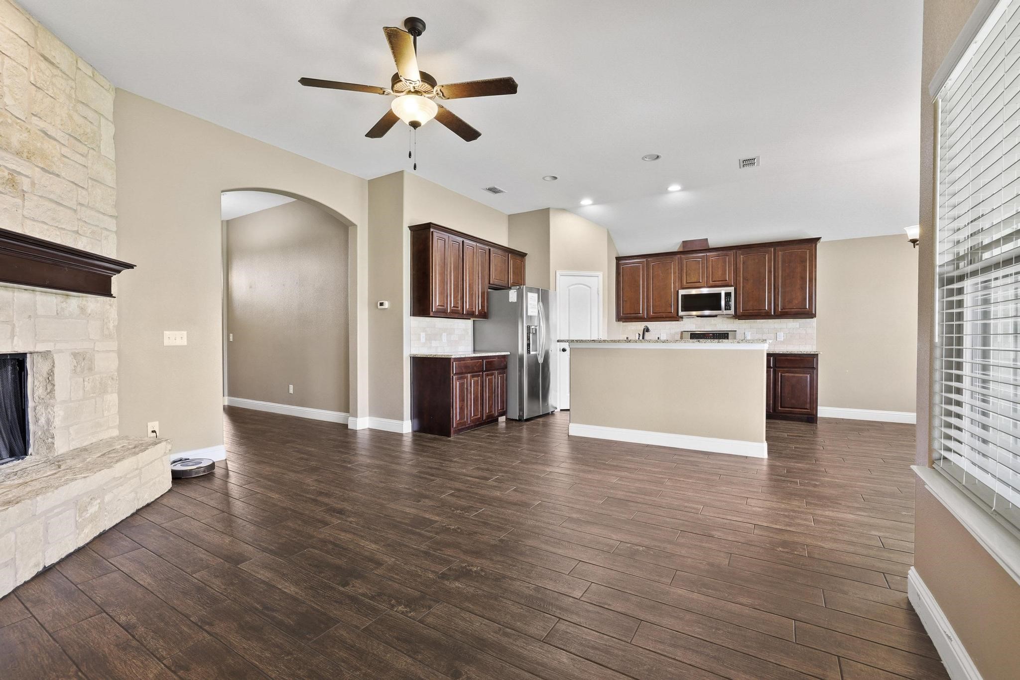 1208 Mary Ann Court Tioga TX 76271