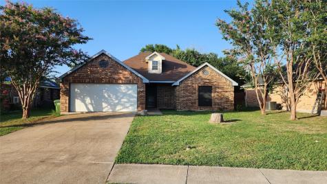 1104 Woodside Lane Seagoville TX 75159