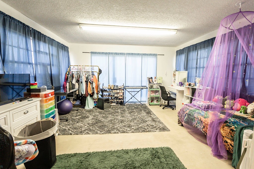 809 E Highway 82 Nocona TX 76255