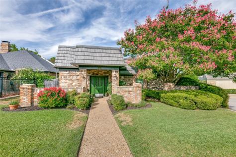 8102 Old Moss Road Dallas TX 75231