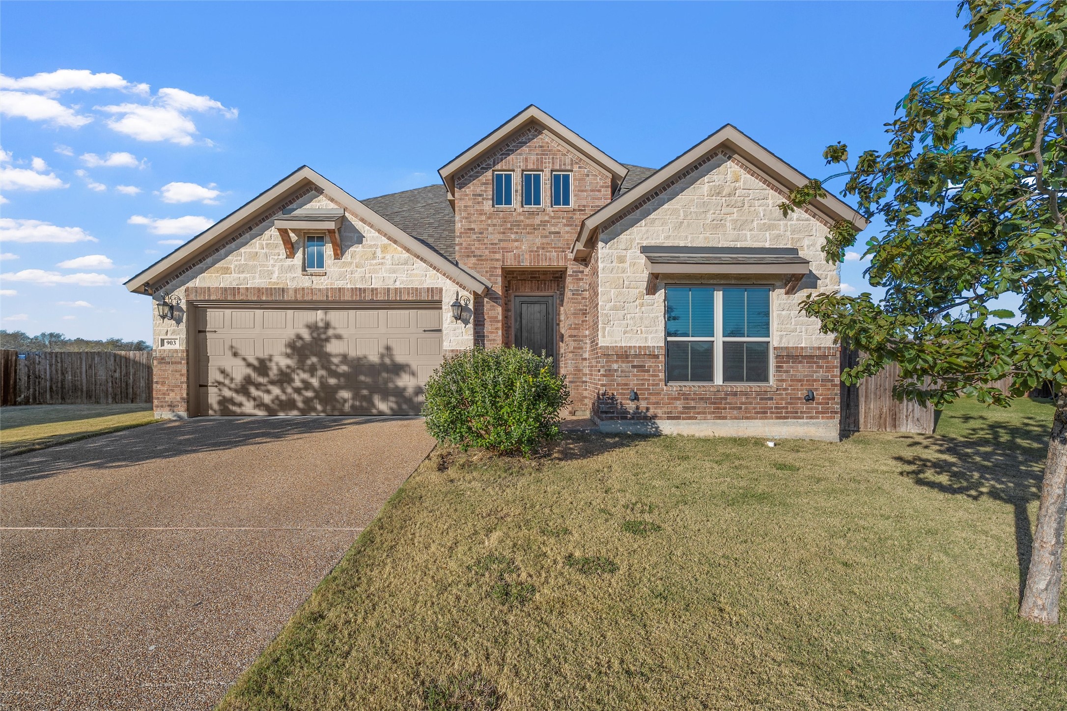 903 Dublin Court Mcgregor TX 76657