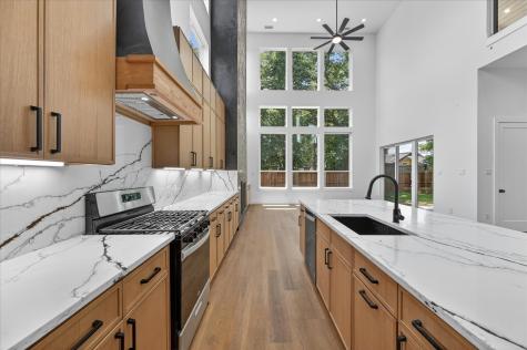1942 Leath Street Dallas TX 75212