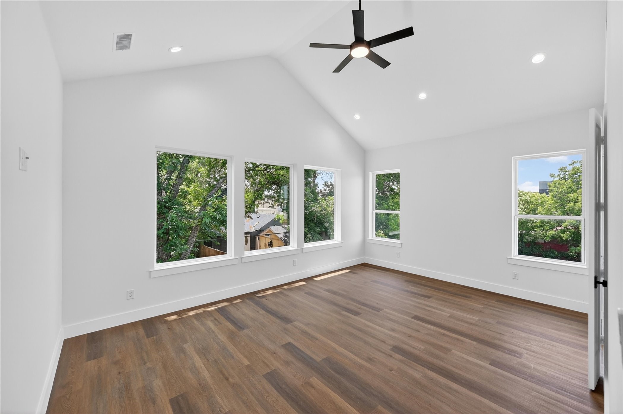 1942 Leath Street Dallas TX 75212
