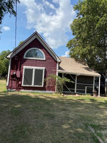 1135 Alvarado Street Cleburne TX 76031