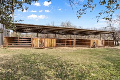 299 Private Road 1526 Lipan TX 76462