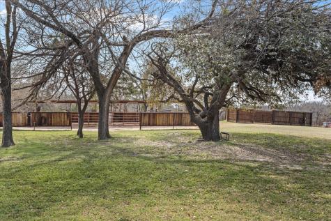 299 Private Road 1526 Lipan TX 76462