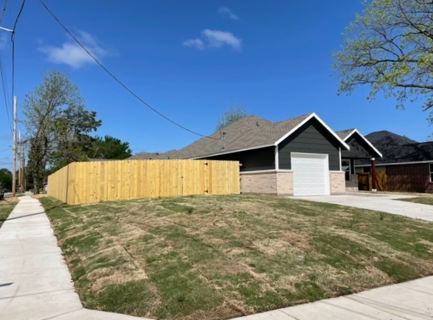 2220 Sayle Street Greenville TX 75401