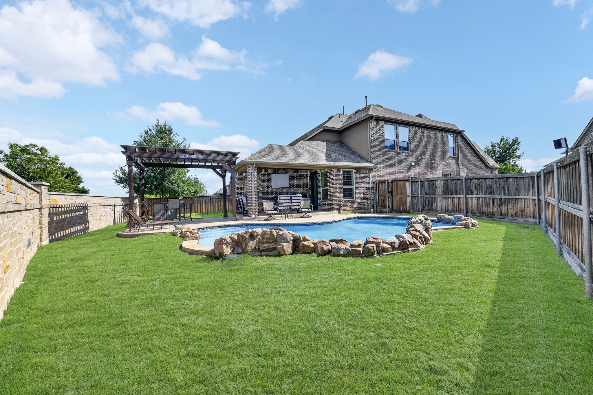 8032 Deep Water Cove Mckinney TX 75071