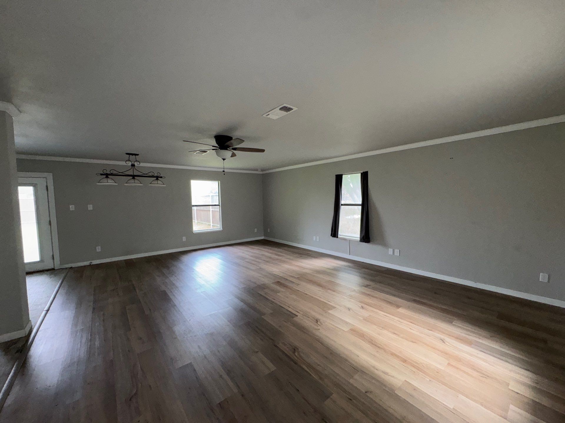 513 S Carter Street Whitewright TX 75491