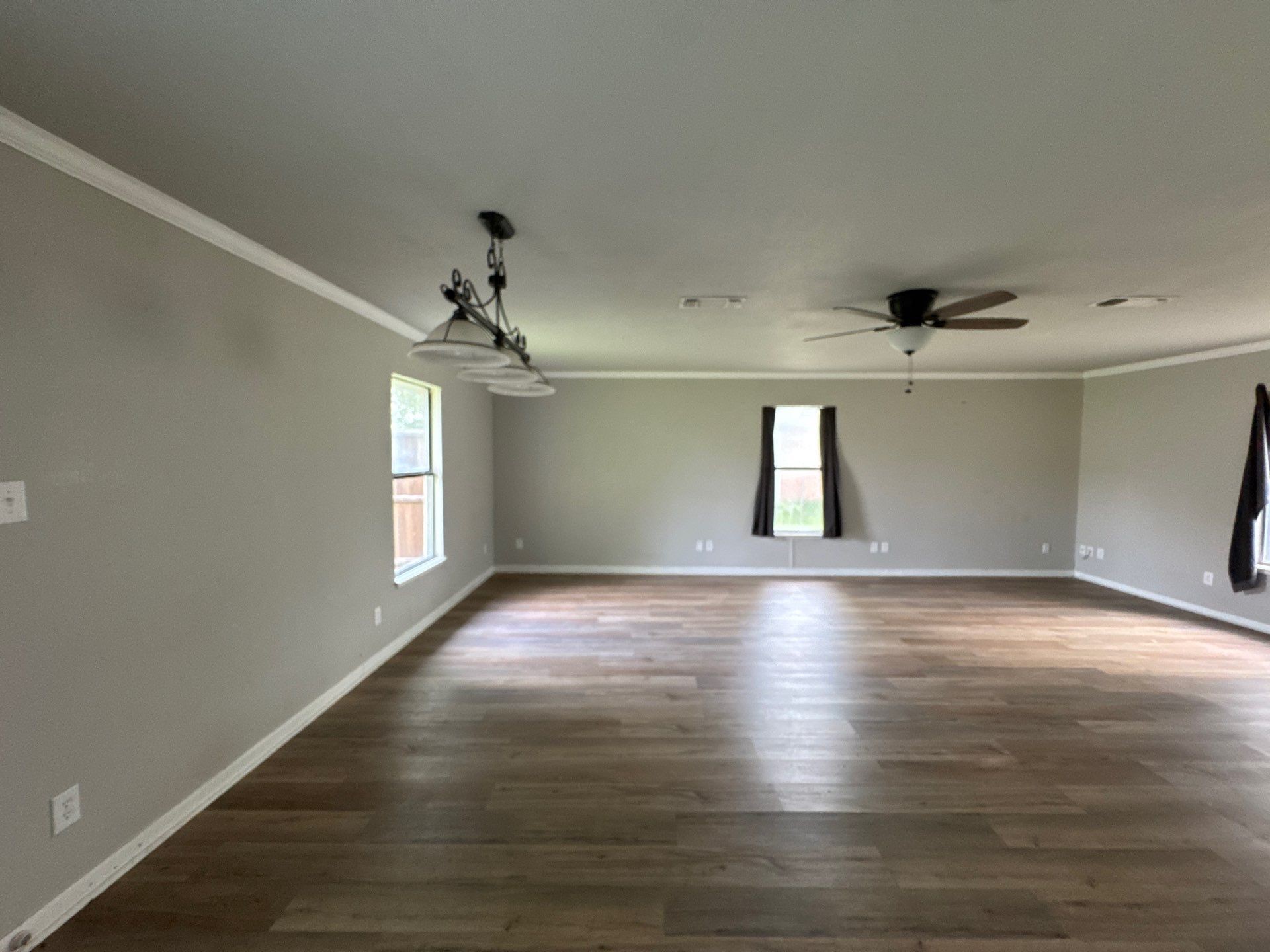 513 S Carter Street Whitewright TX 75491
