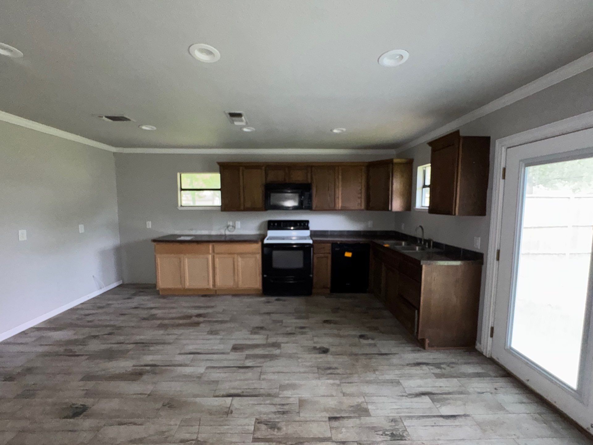 513 S Carter Street Whitewright TX 75491