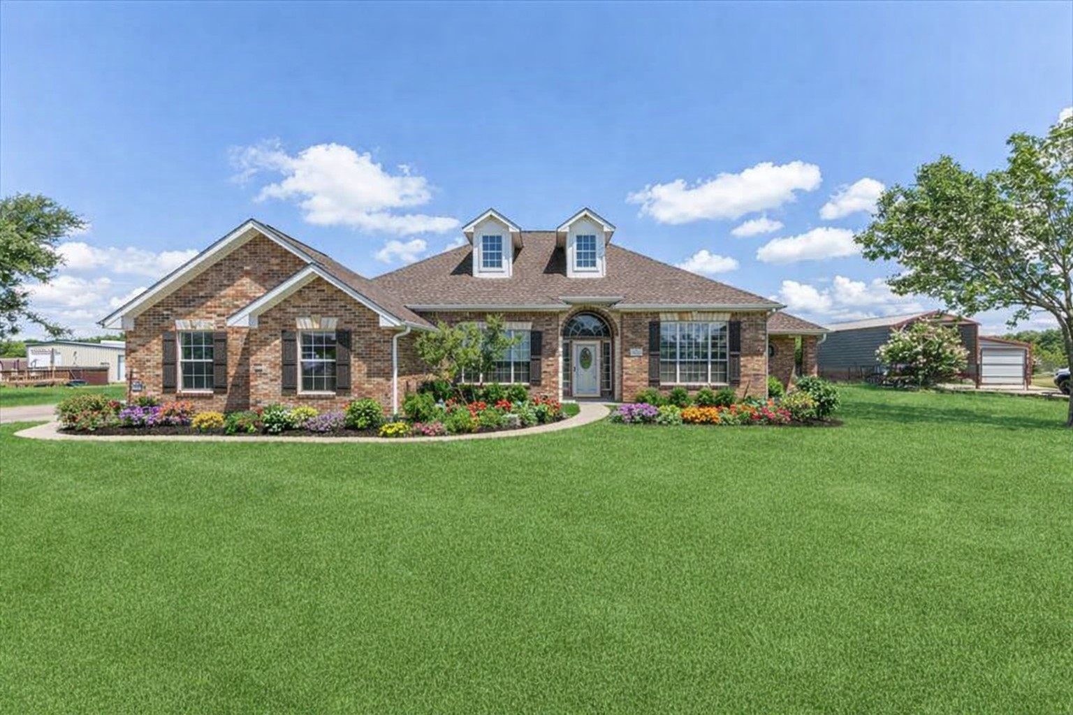 1062 Savannah Lane Oak Ridge TX 75142