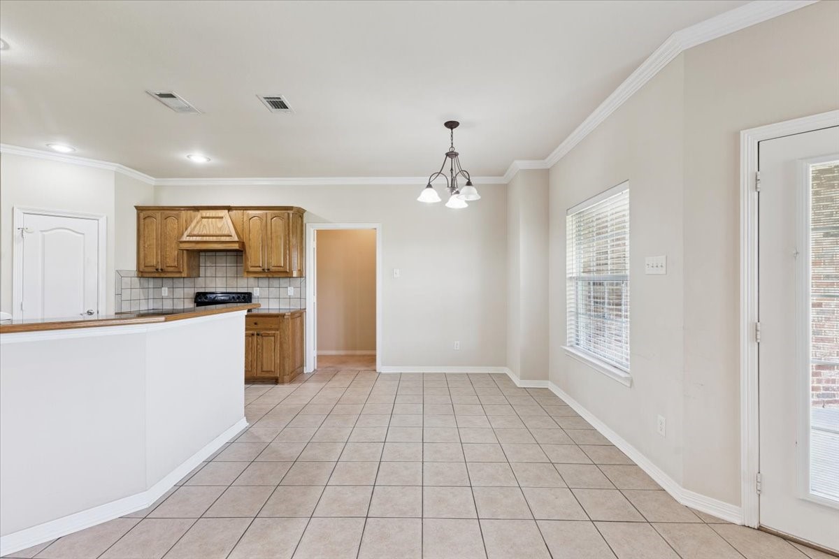 1062 Savannah Lane Oak Ridge TX 75142