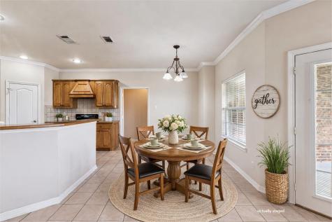 1062 Savannah Lane Oak Ridge TX 75142