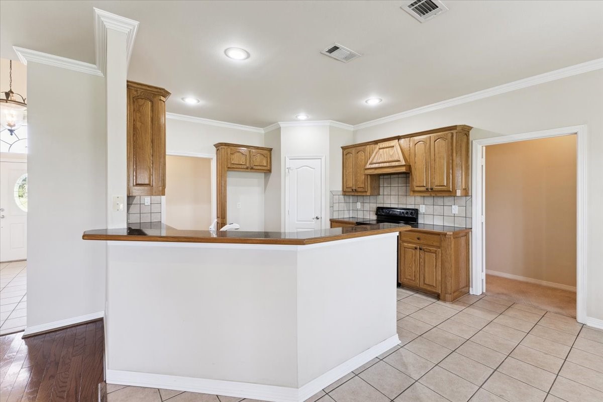 1062 Savannah Lane Oak Ridge TX 75142