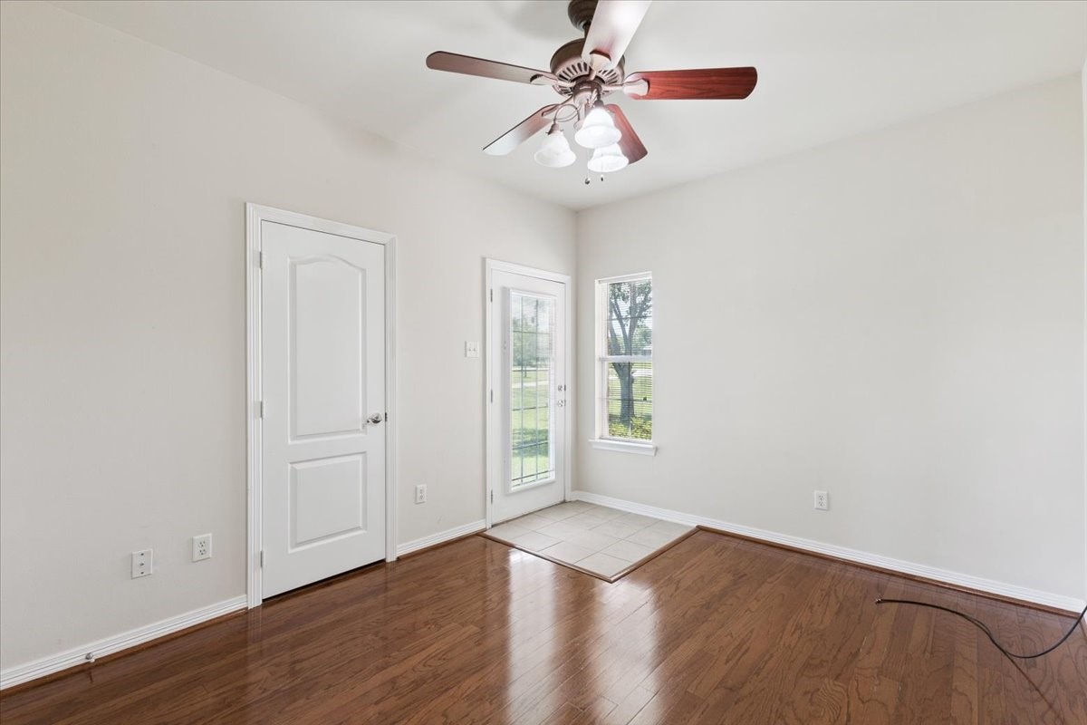 1062 Savannah Lane Oak Ridge TX 75142