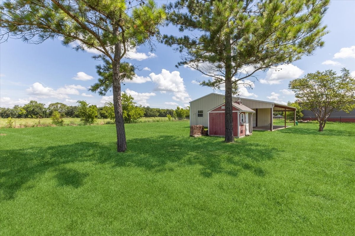 1062 Savannah Lane Oak Ridge TX 75142