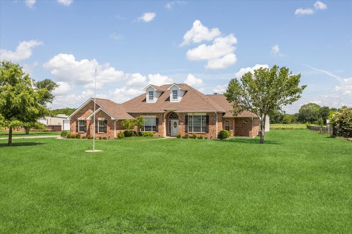 1062 Savannah Lane Oak Ridge TX 75142
