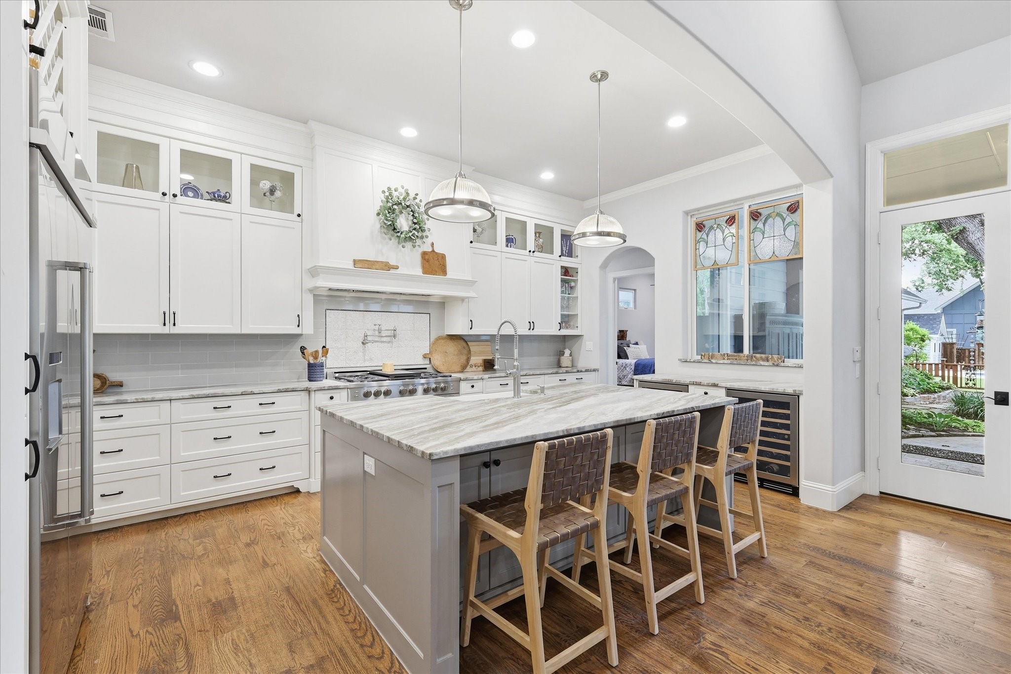 908 Baker Street Mckinney TX 75069