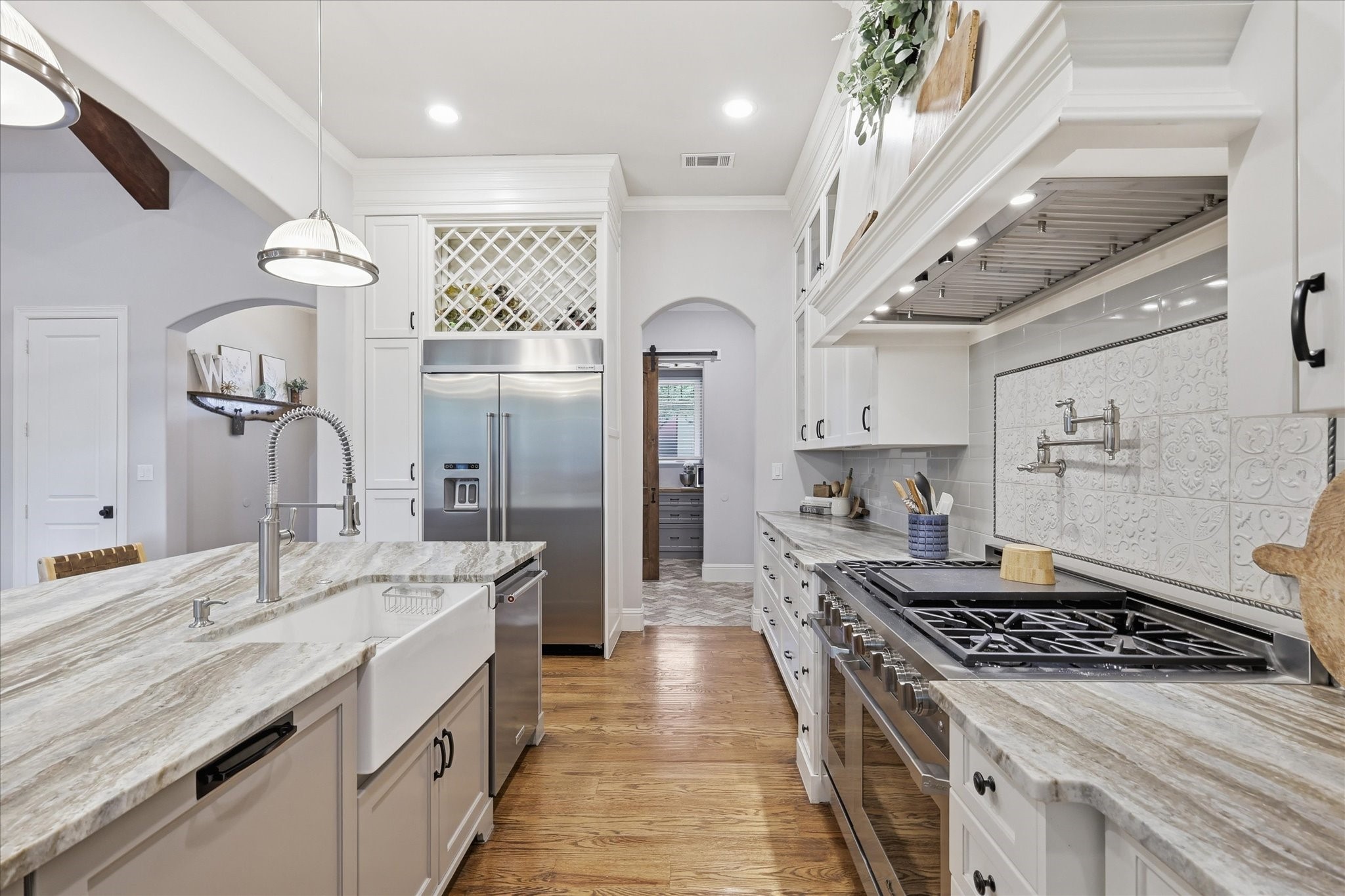 908 Baker Street Mckinney TX 75069